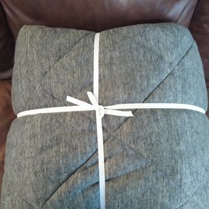 Potterybarn twin size comforter